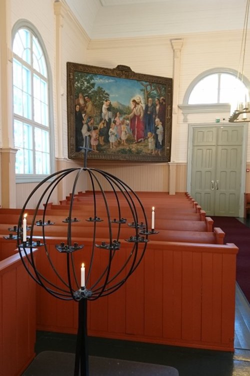 Avaa kuva isommaksi 27 lähetyskynttelikkö-s_M.